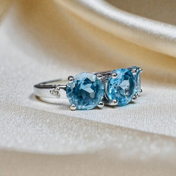 VINTAGE- 10K White Gold Swiss Blue Topaz Diamond Ring -Sz 4- Past Present Future - Picture 8 of 16